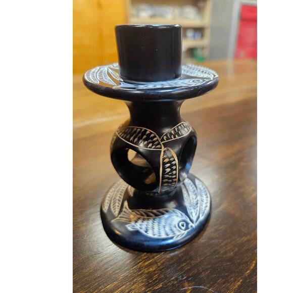 Vintage set of hand carved black soapstone candleholder Fish and Leaf Motif - Picture 8 of 10